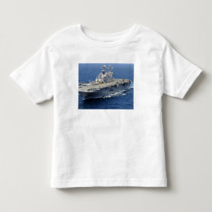 Camiseta O navio de assalto anfíbio USS Peleliu