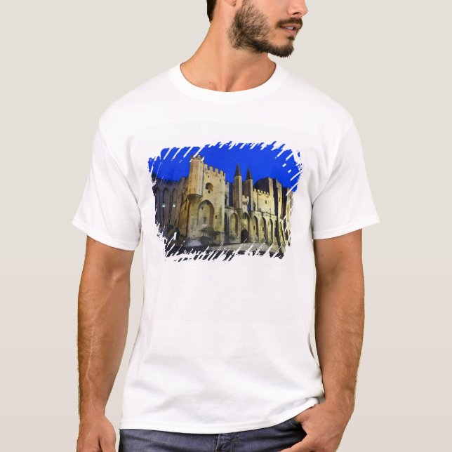 Camiseta O Palácio do Papa em Avignon no pôr do sol. Built  (Frente)