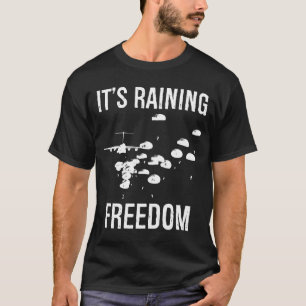 Camiseta O Paraquedista Paraquedista da Liberdade em Chove