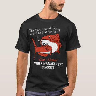 Camiseta O pior dia de pesca vence o melhor dia de saída