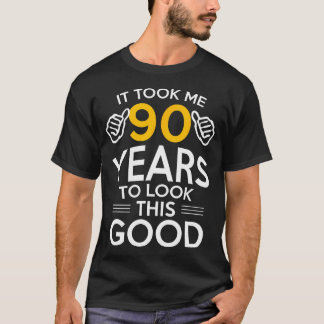 Camiseta O Presente De Aniversário De 90 Me Levou 90 Anos -