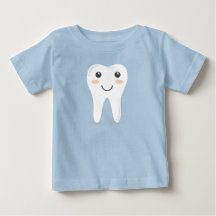 O primeiro dente do bebê