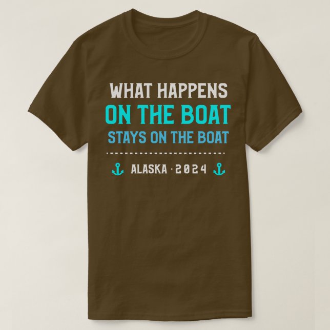 Camiseta O Que Acontece No Barco Fica No Barco Alasca (Frente do Design)