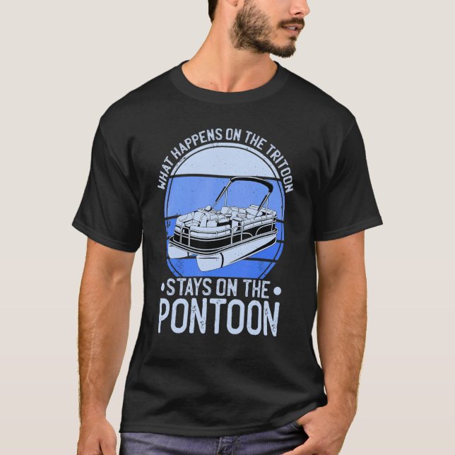 Camiseta O Que Acontece No Pontoon Fica No Pontoon 2 (Frente)