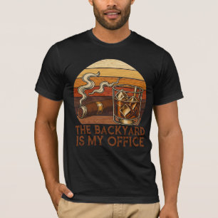 Camiseta O Quintal É Meu Escritório Engraçado Whiskey Charu