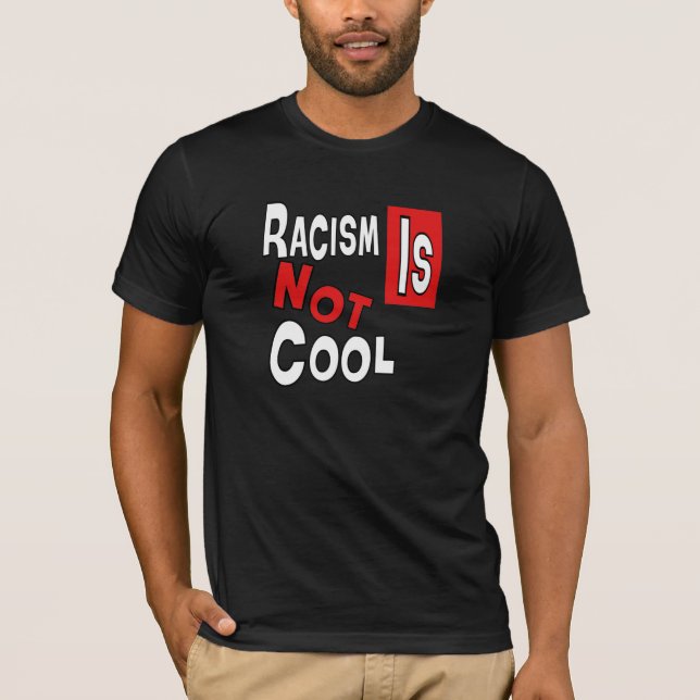 CAMISETA O RACISMO NÃO É LEGAL (Frente)
