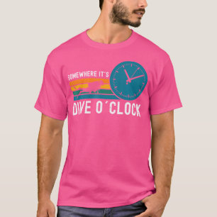 Camiseta O Relógio De Um Lugar Engraçado Scuba Mergulhando