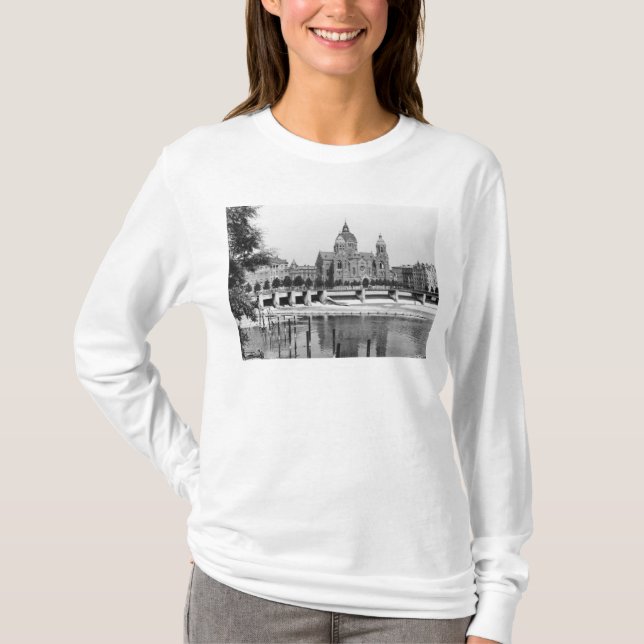 Camiseta O rio Isar em Munich, c.1910 (Frente)