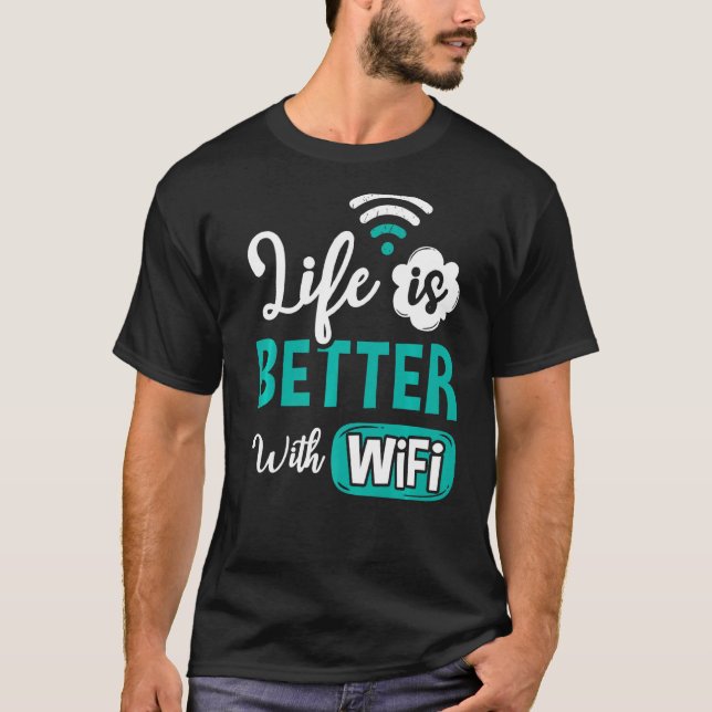 Camiseta O Roteador Wifi - Internet - Senha Aspas Computado (Frente)