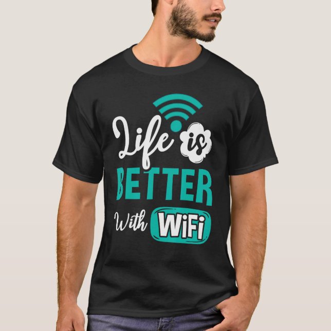 Camiseta O Roteador Wifi - Internet - Senha Aspas Computado (Frente)