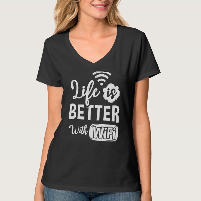 Camiseta O Roteador Wifi - Internet - Senha Aspas Computado (Frente)