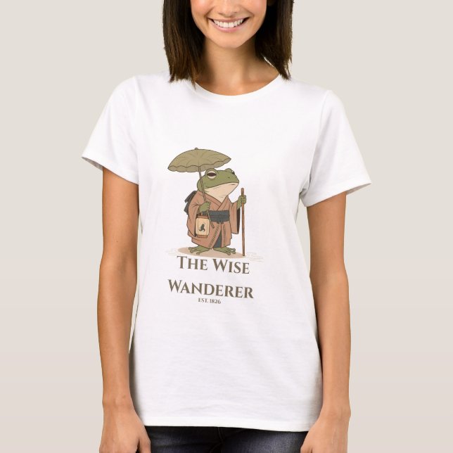 Camiseta O Sábio Sapo Viajante com Ilustração de Lanterna (Frente)