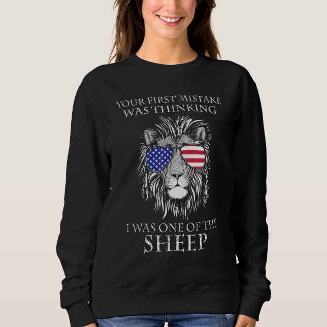 Camiseta O Seu Primeiro Erro Foi Pensar Que Eu Era Um Dos (Frente)