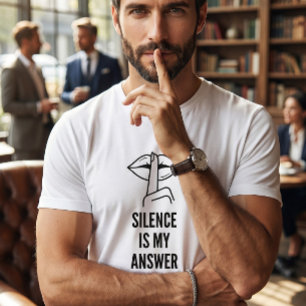 Camiseta O Silêncio é Minha Resposta Gráfico Minimalista
