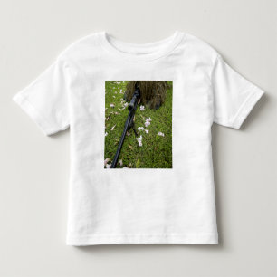 Camiseta O soldado pratica táticas do atirador furtivo