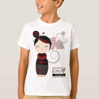 Camiseta O T gótico dos miúdos de Kokeshi