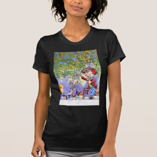 Camiseta O tea party do Hatter louco em Alice no país das