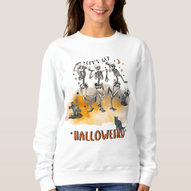 Camiseta O vamos Fica Halloweirado! Skeletons Dançando Sob  (Frente)