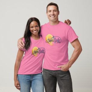 Camiseta O vintage desvaneceu-se T alaranjado do logotipo
