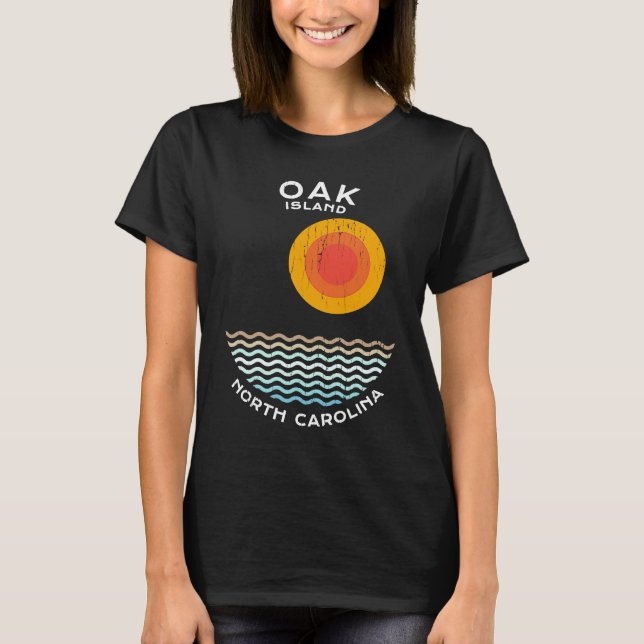 Camiseta Oak Island NC Summertime Vacationing Squiggly Wave (Frente)
