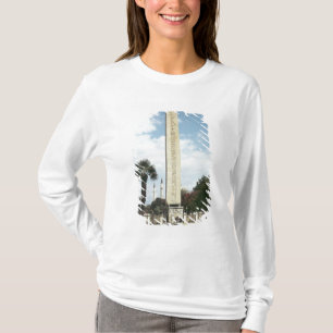 Camiseta Obelisk de Theodosius mim, com uma base romana