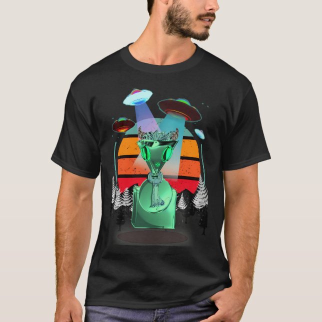 Camiseta Objeto Voador Não Identificado I Preferencialmente (Frente)