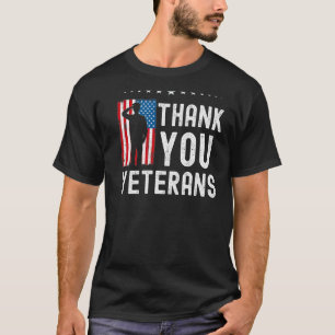 Camiseta Obrigado Veteranos Celebração de Bandeiras America
