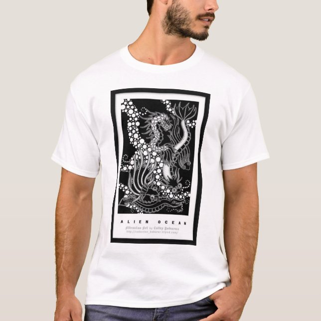 Camiseta Oceano estrangeiro por Cathy Buburuz (Frente)
