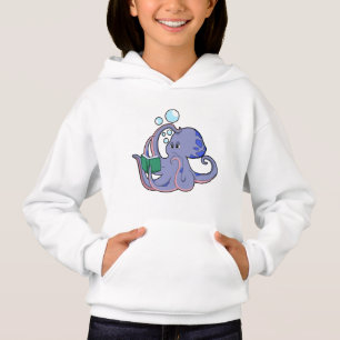 Camiseta Octopus em Leitura com Livro