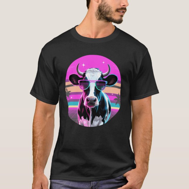 Camiseta Óculos de Sol de Vaca Synthwave Retrô Gado (Frente)