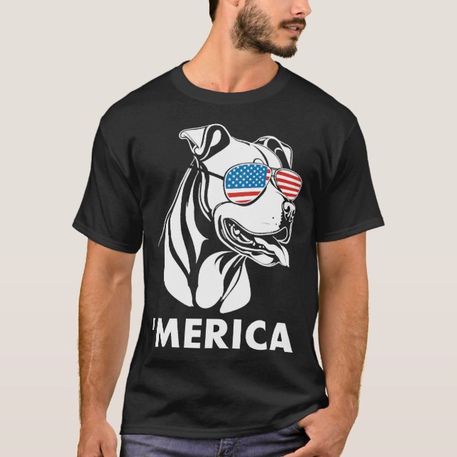 Camiseta Óculos de Sol Pitbull Sorridente 4 de Julho Merica (Frente)