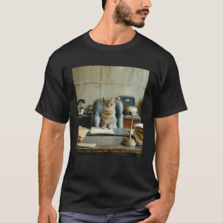Camiseta Óculos de sol retrô dos anos 70 Gato no escritório