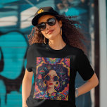 Camiseta Óculos solares e Sass<br><div class="desc">Aproveite seu estilo único e celebre a diversidade com este design incrível. É feito para mulheres fortes e independentes que amam se expressar. A design mostra uma mulher confiante em cores ousadas e padrões legal, óculos de sol na moda e brincos de declaração. Flores vibrantes e arte abstrato representam criatividade...</div>