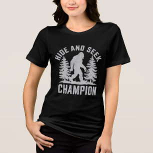 Camiseta Ocultar e Buscar Campeão - Pé-Grande