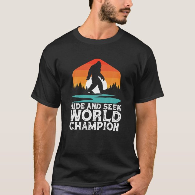 Camiseta Ocultar e Buscar o campeão mundial Engraçado Pé-Gr (Frente)