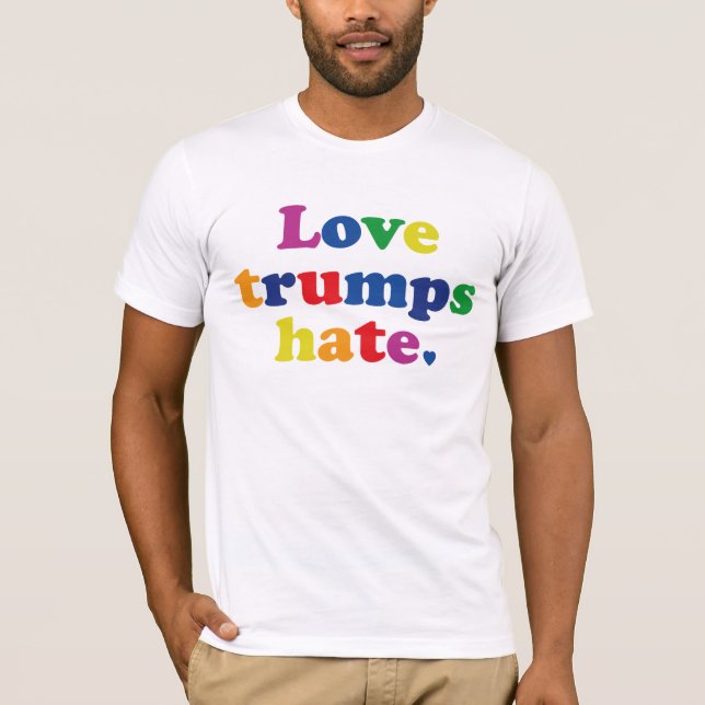 Camiseta Ódio dos trunfos do amor de GLBT (Frente)