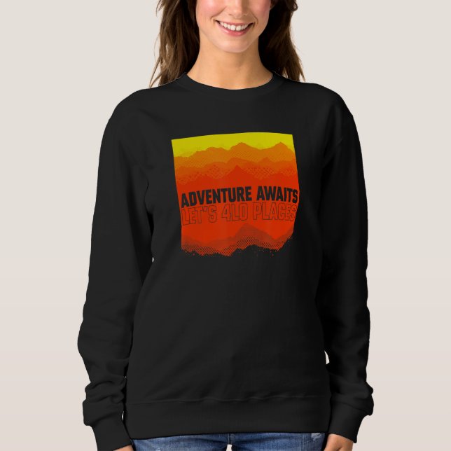 Camiseta Off Road Adventure Awaits Mountains (Frente)