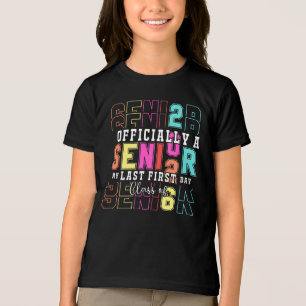 Camiseta Oficialmente Um Mais velho 2026 Meu Último Primeir