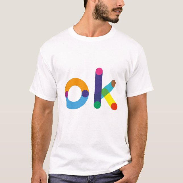 Camiseta OK texto colorido engraçado (Frente)