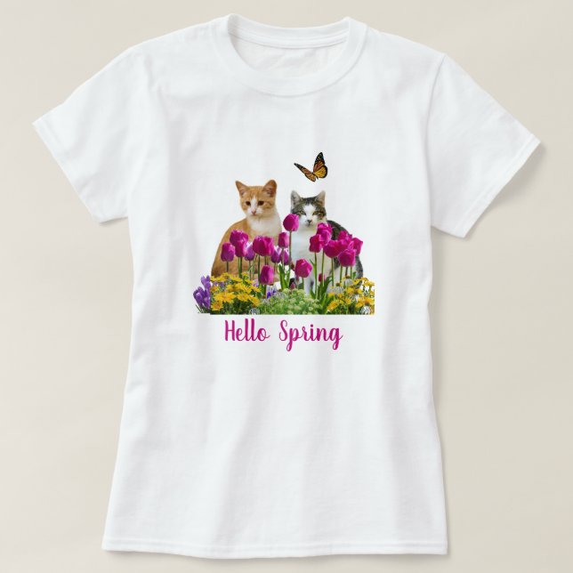 Camiseta Olá, Gatos de Primavera no Jardim Flor de Tulip (Frente do Design)