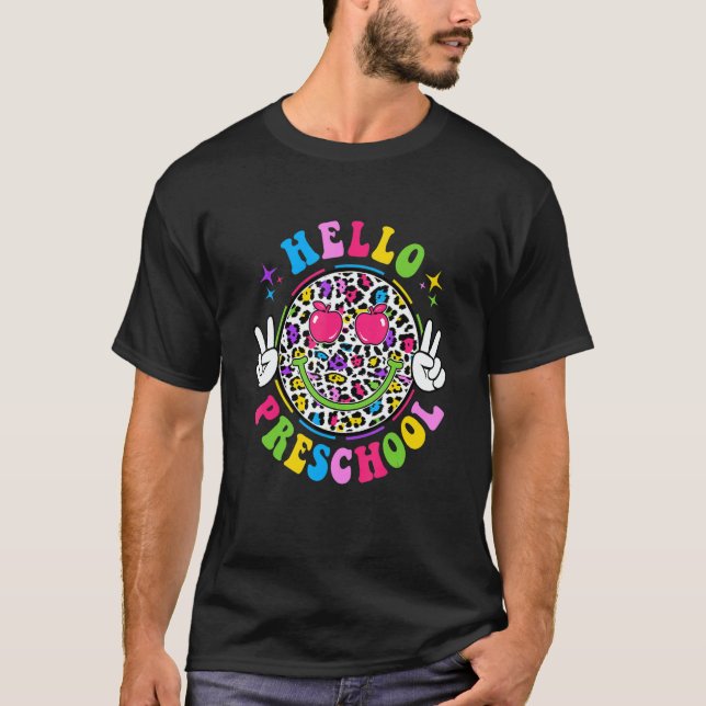 Camiseta Olá Groovy Vibrações Pré-Escolar Professores Rétro (Frente)