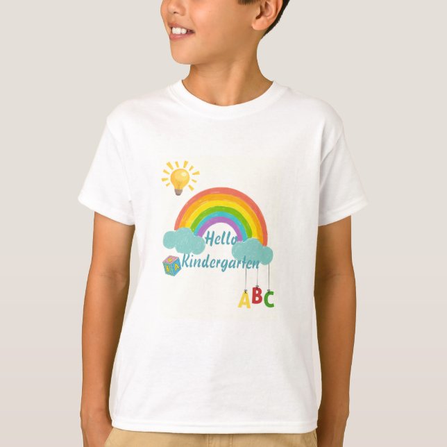 Camiseta Olá, Jardim do Infantil, Cute Rainbow, de volta à  (Frente)