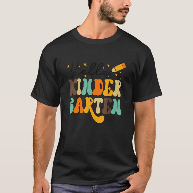 Camiseta Olá Kindergarten Team Kinder De Volta Ao Teac Da E (Frente)