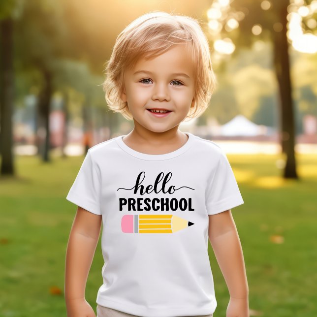 Camiseta Olá Primeiro Dia Pré-Escola Lápis (Criador carregado)
