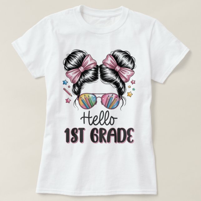 Camiseta Olá Professora do Primeiro Ano Laço de Lápis Coque (Frente do Design)