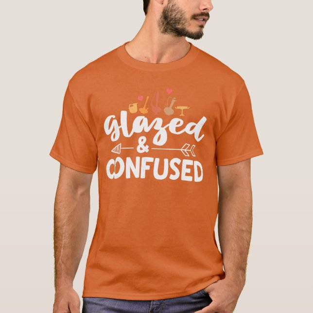 Camiseta Olaria Divertida Ceramista Confundido e Vistoriado (Frente)
