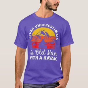 Camiseta Old Kayaker Mens Never Underestimate an Old Man Wi