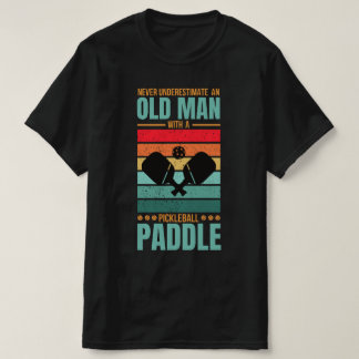 Camiseta Old Man Pickleball Paddle Retro Design