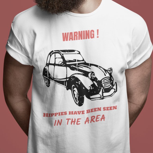 Camiseta Oldtimer 2cv Ente Hippie Warnung (2CV T-Shirt in White with a Red Text and Black Deux Chevaux Illustration)