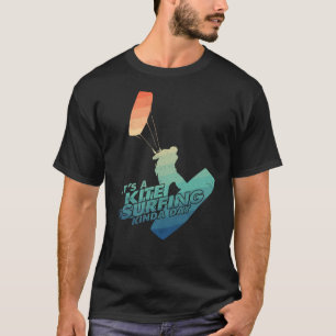Camiseta Olhar as cores da pintura de Kitesurfing Engraçado